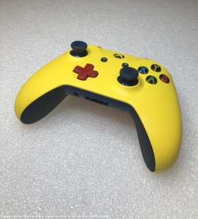 Microsoft Xbox One S Wireless Controller - Custom Yellow/black **POUŽITÝ**